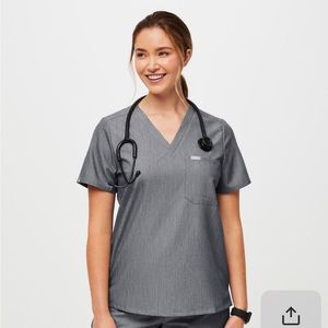 Figs scrubs - XS and S/Tall